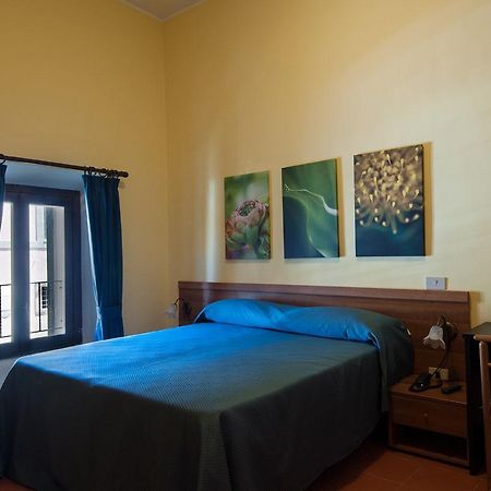 Hotel Capranica Exterior photo