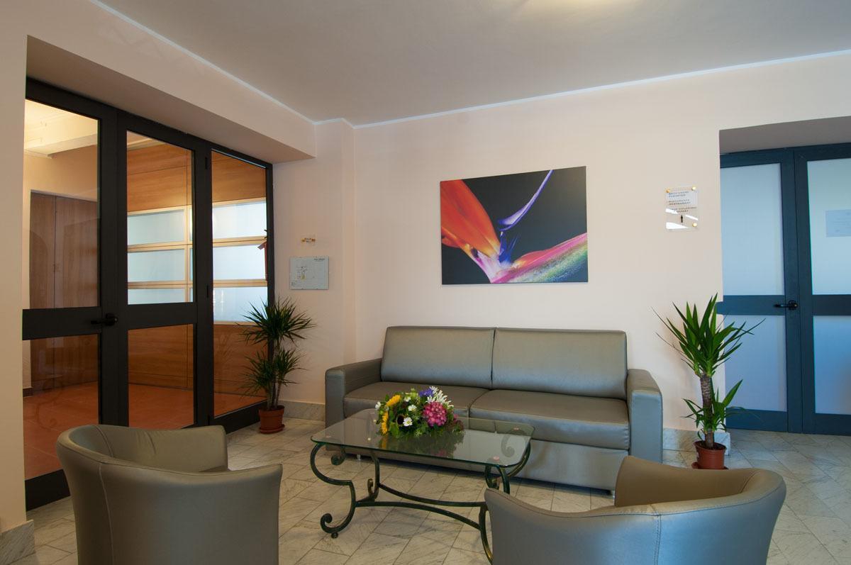 Hotel Capranica Exterior photo